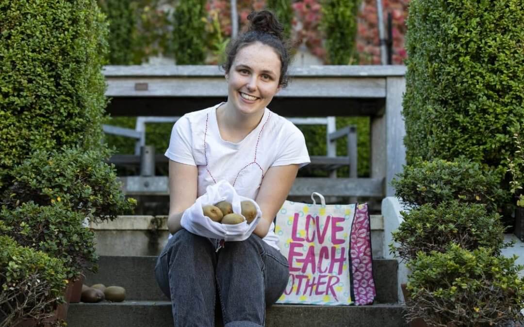 The Teen Who Turned Her Family Waste Free